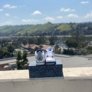 JORDAN 4 “Midnight Navy”